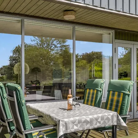 Jovana - 500m From The Sea By Interhome